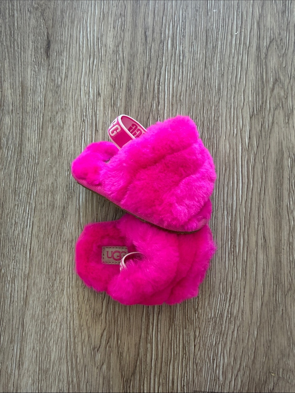 UGG Kids Fluff Yeah Shearling Neon Pink Plush Slide Sandals